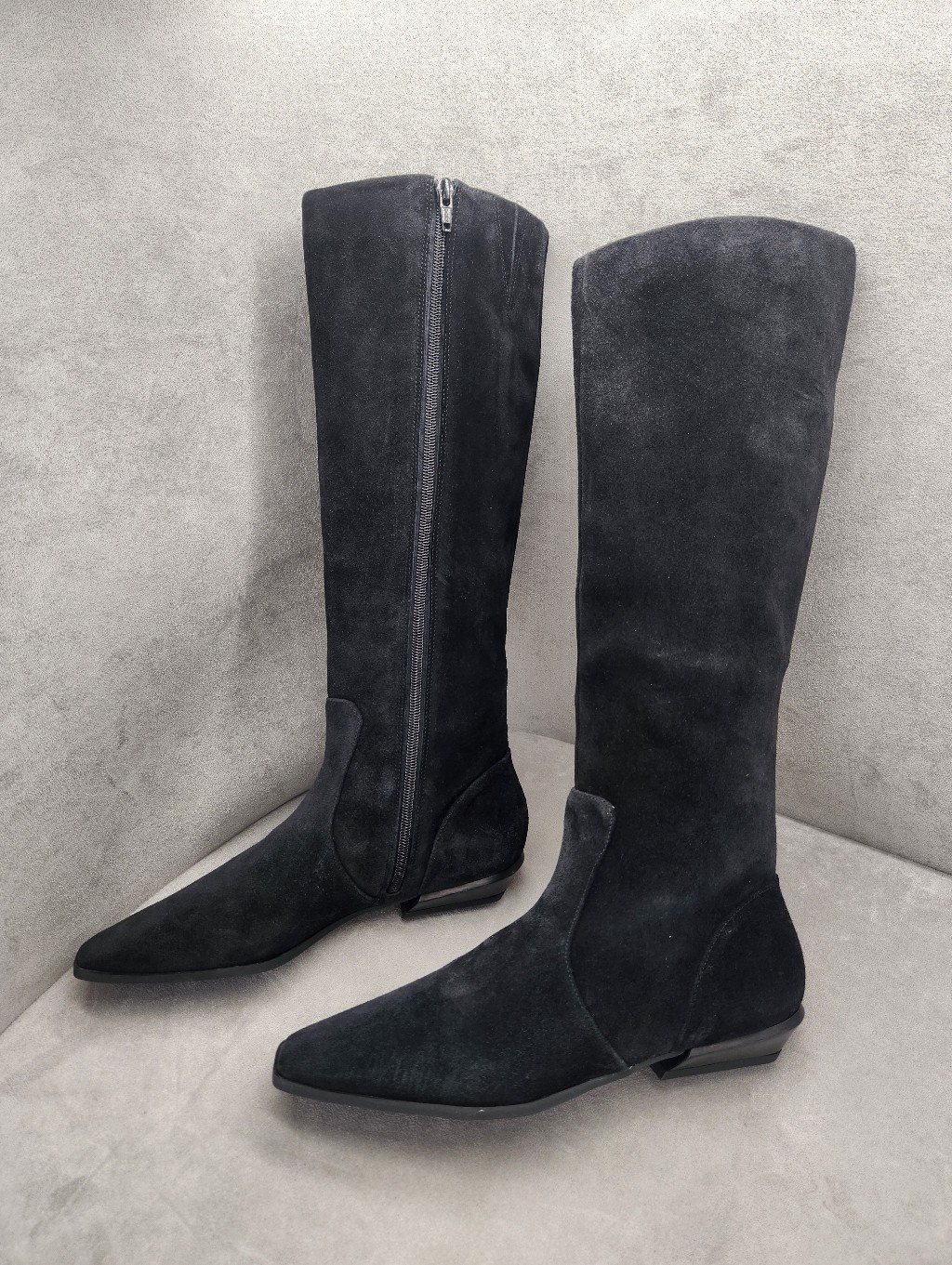 Gianni Bini Knee High Boots 7.5 Black Suede Deion Contemporary Squaretoe New$210 — image 7 of 8